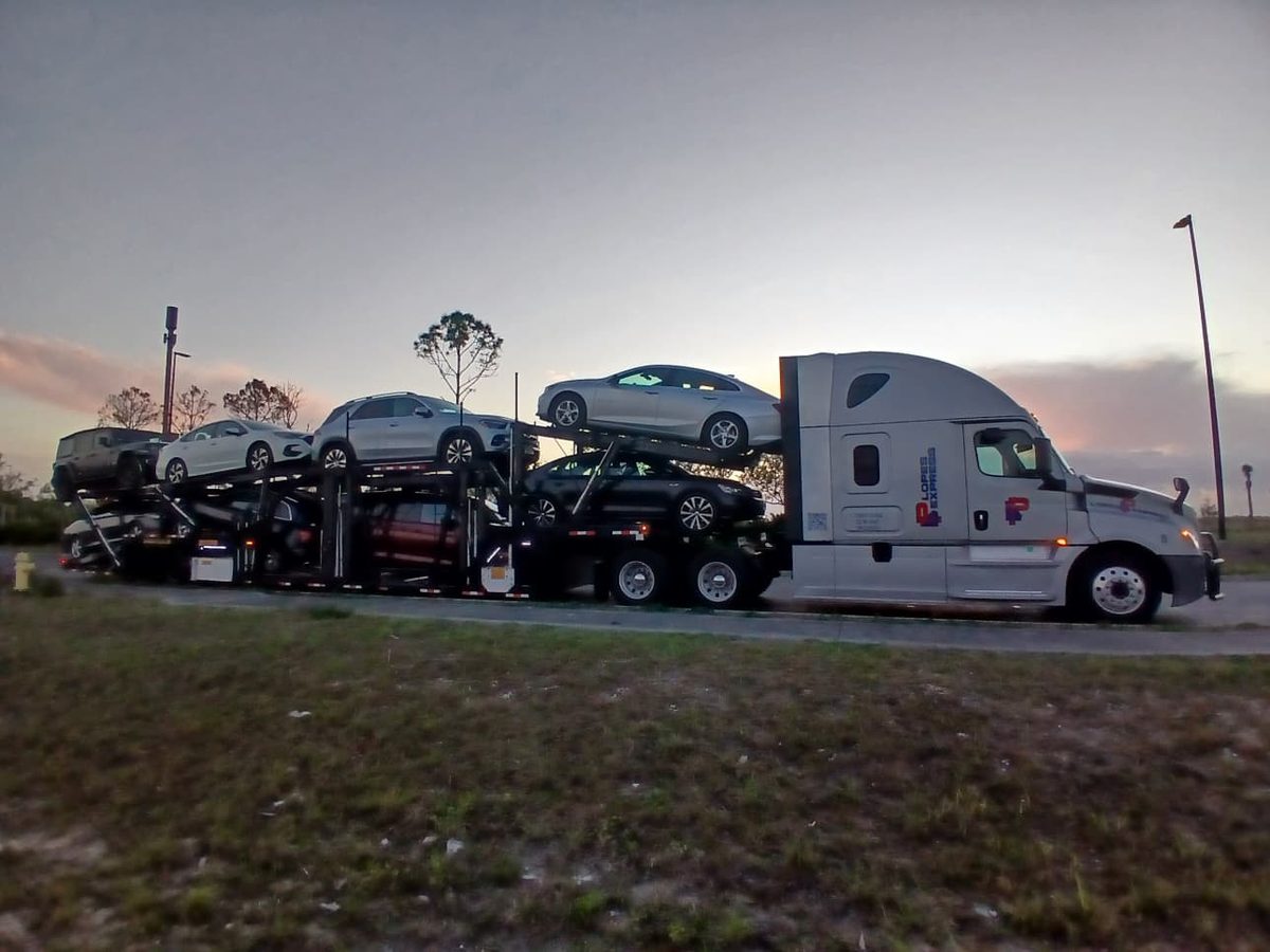 Lopes Express Shipping car hauler