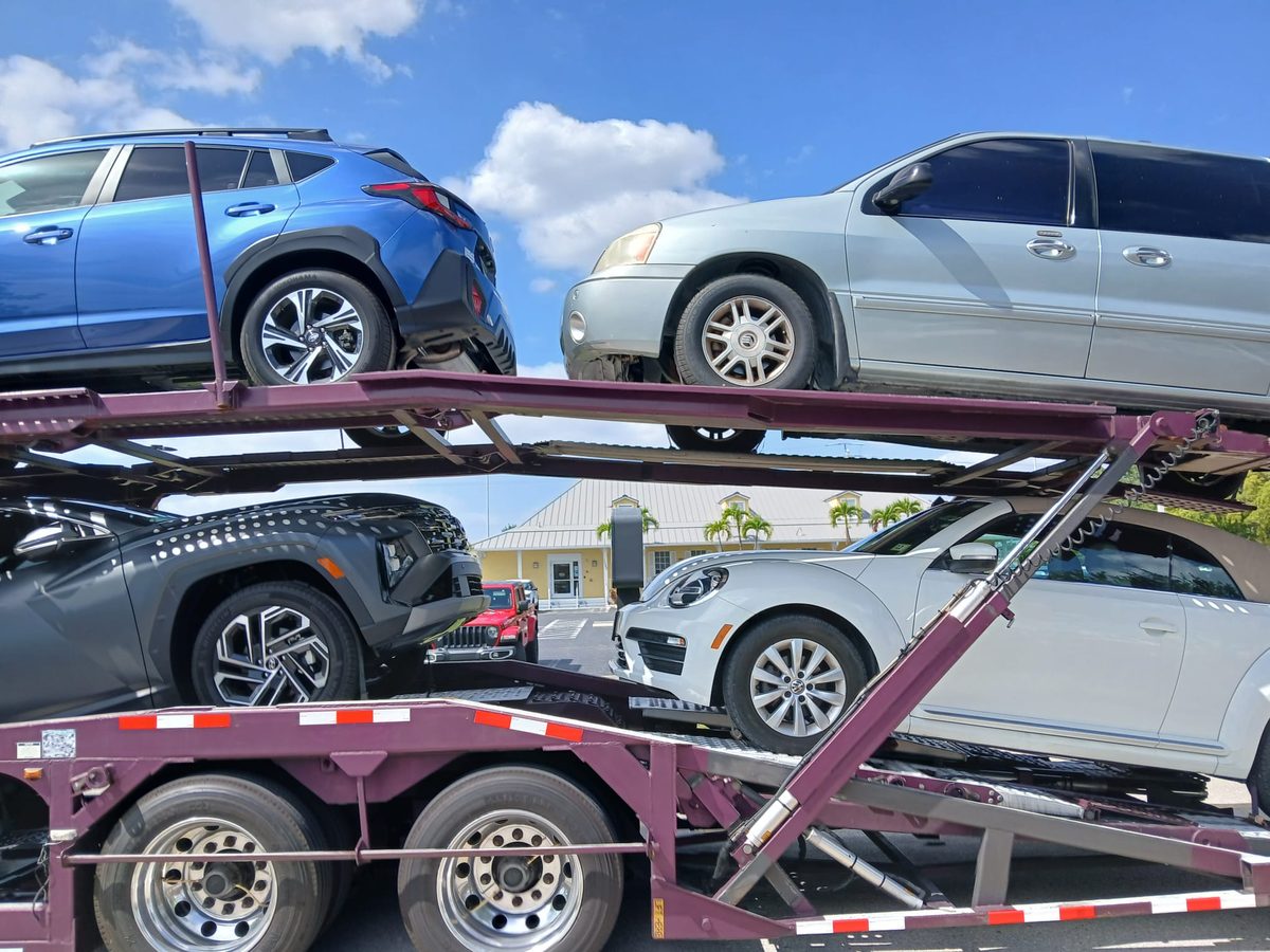 Pickups and SUVs ride the same deck