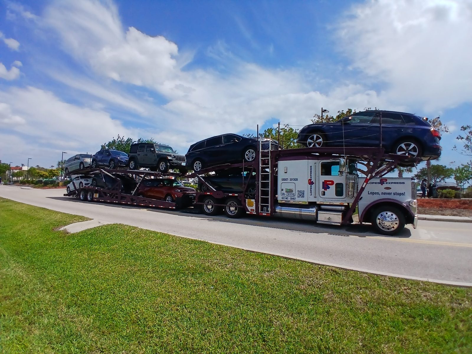 Lopes Express Shipping car hauler